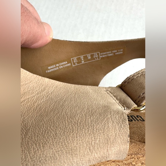 Clarks Tan Suede Cork Wedge Crossover Slingback Soft Cushion Boho Sandals Sz 8 - Picture 4 of 11